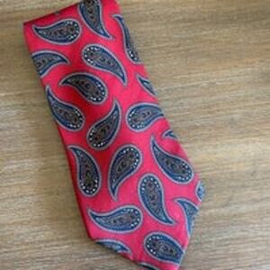 Red Paisley Vintage Mills Touche Classic Men’s Tie